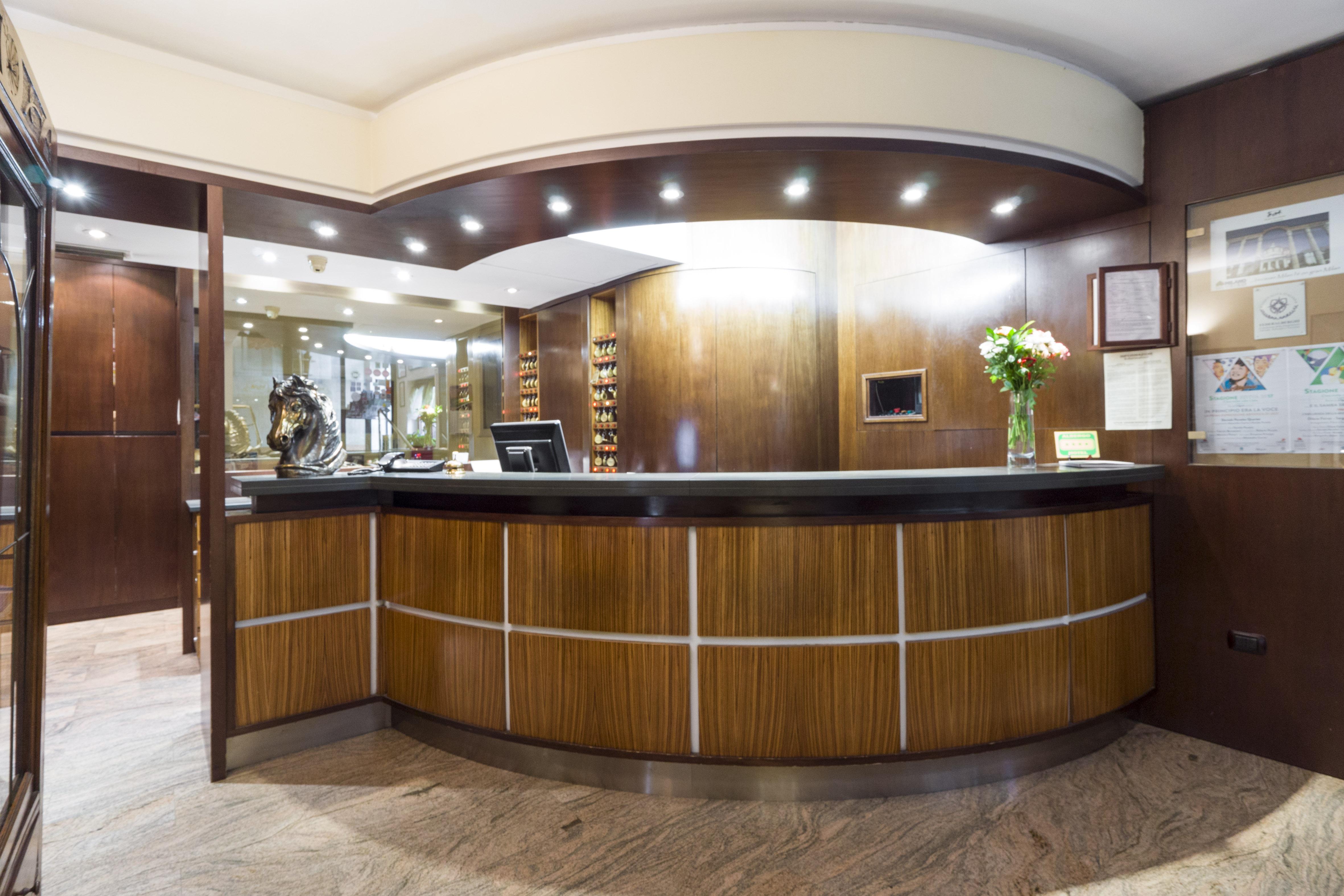 Hotel Carrobbio Milan Luaran gambar