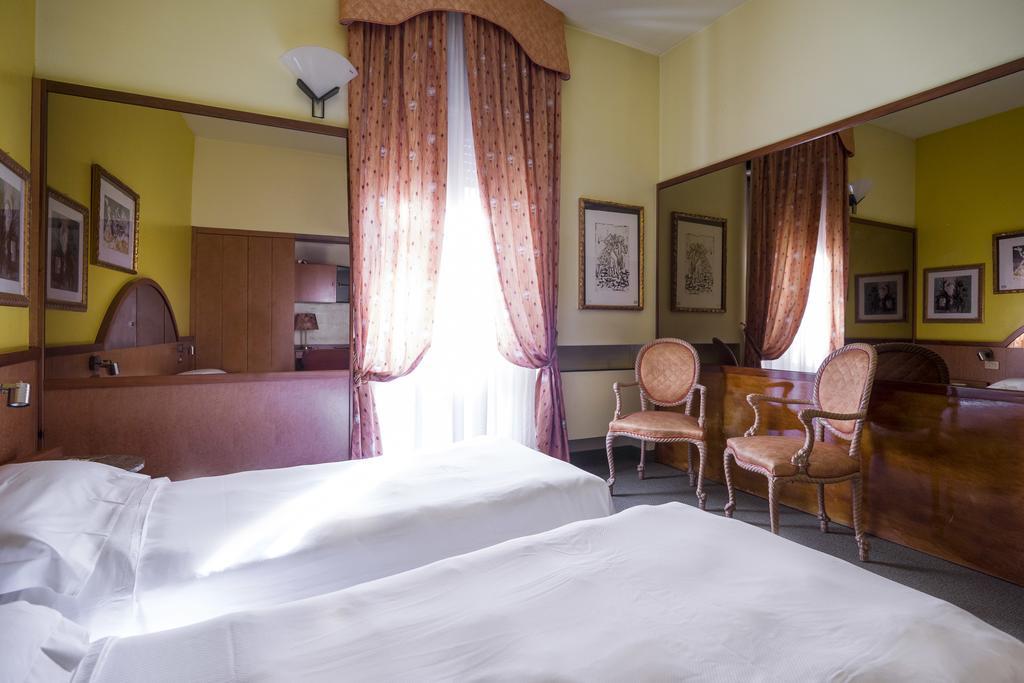 Hotel Carrobbio Milan Luaran gambar