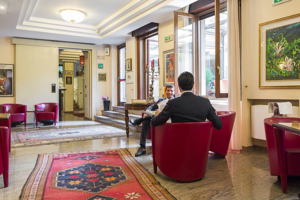 Hotel Carrobbio Milan Luaran gambar