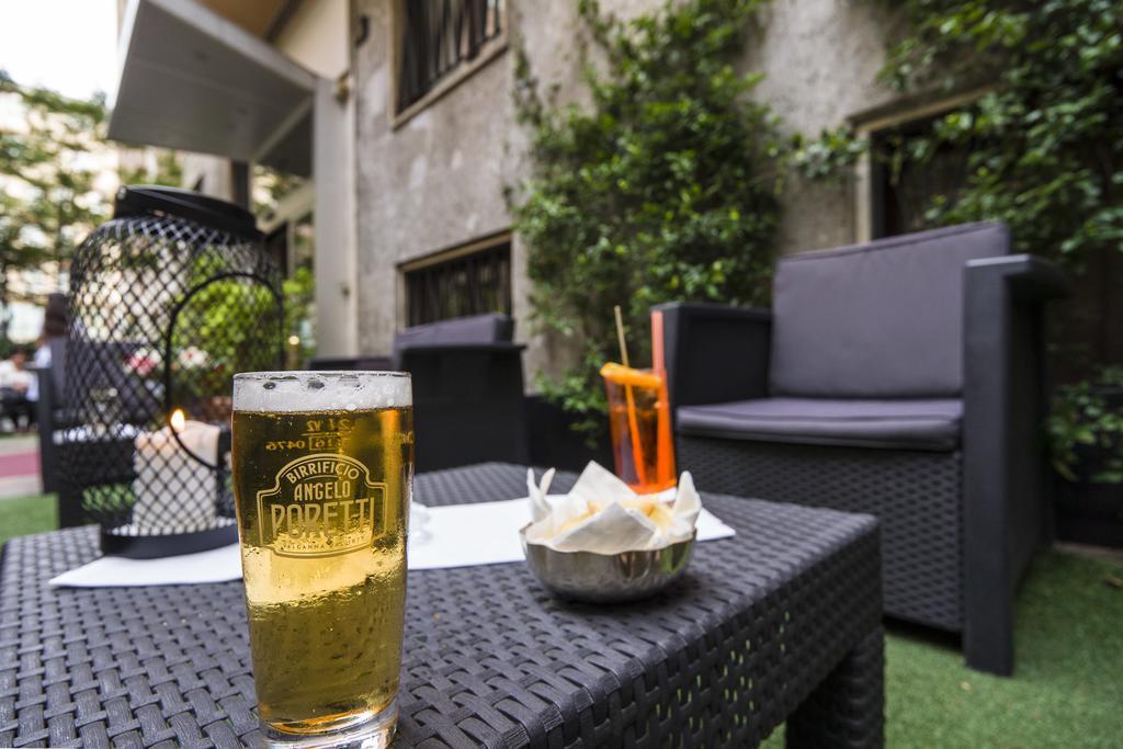Hotel Carrobbio Milan Luaran gambar