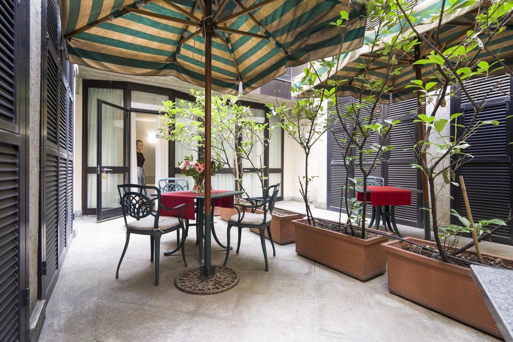 Hotel Carrobbio Milan Luaran gambar