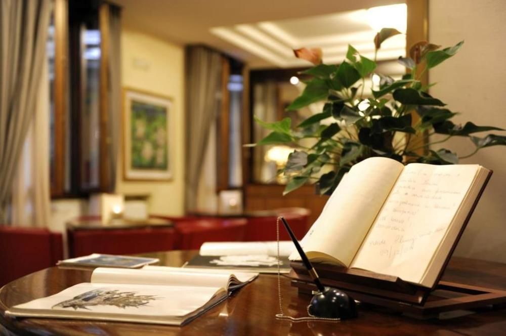 Hotel Carrobbio Milan Luaran gambar